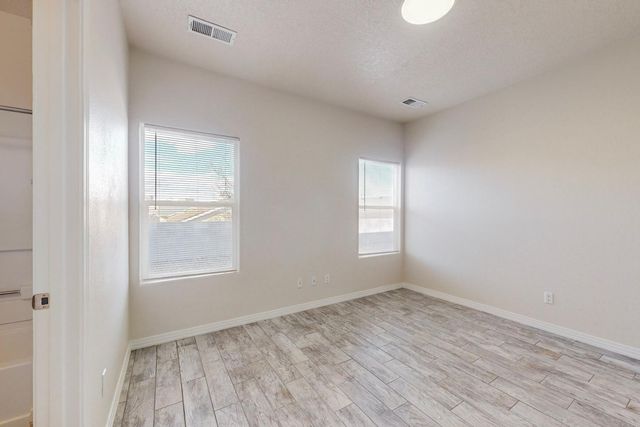 5419 Saturnia Road NW, Albuquerque, NM 87114