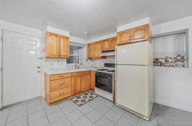 1610 Paulding Avenue, Bronx, NY 10462