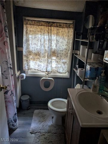 54 Salt Street, Rittman, OH 44270