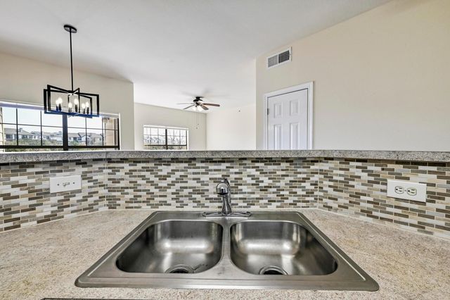 2320 Gracy Farms LN 1413, Austin, TX 78758