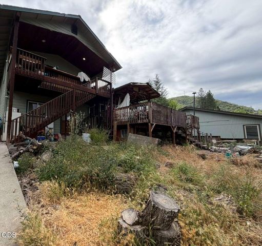 1740 NE Beverly Drive, Grants Pass, OR 97526