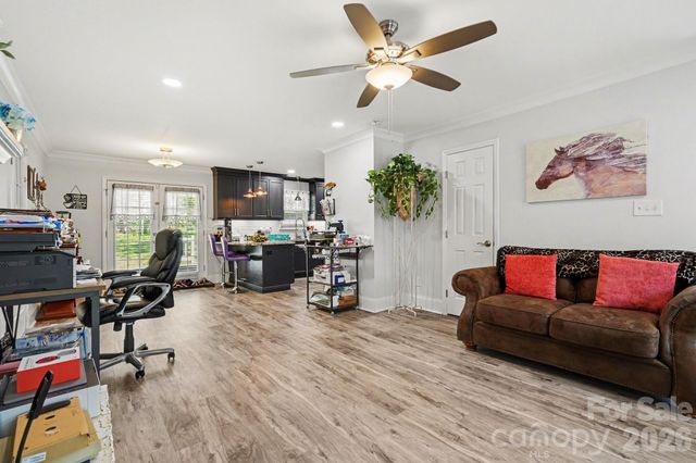 4405 Steepleton Way, Charlotte, NC 28215