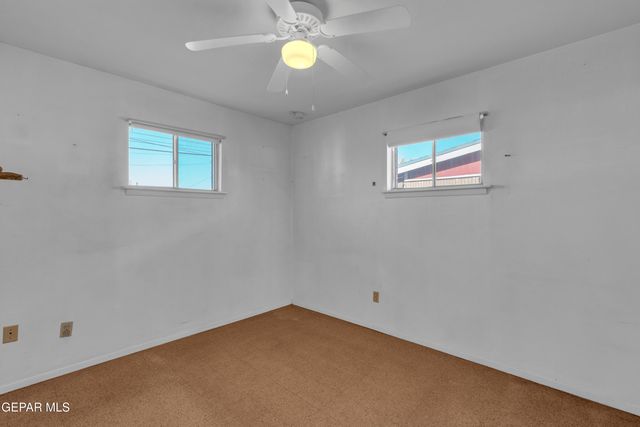 5633 ARROWHEAD Drive, El Paso, TX 79924