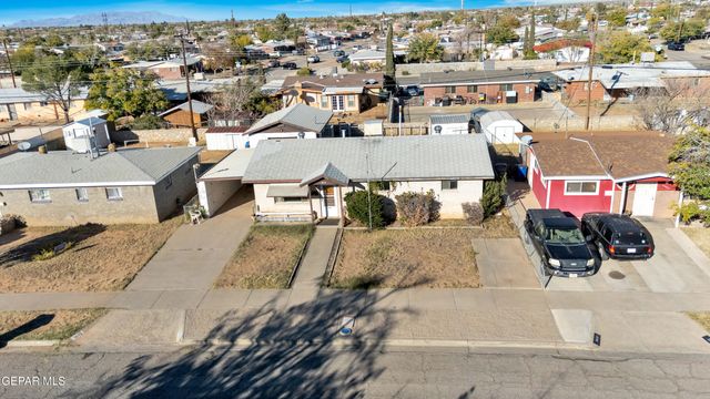 5633 ARROWHEAD Drive, El Paso, TX 79924