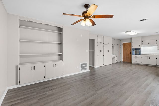 273 MEADOW AVE, New Braunfels, TX 78130
