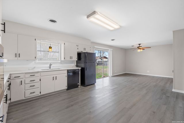 273 MEADOW AVE, New Braunfels, TX 78130