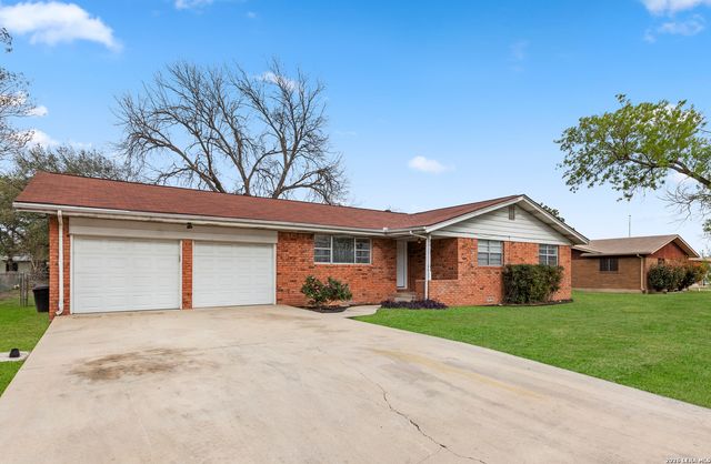 273 MEADOW AVE, New Braunfels, TX 78130