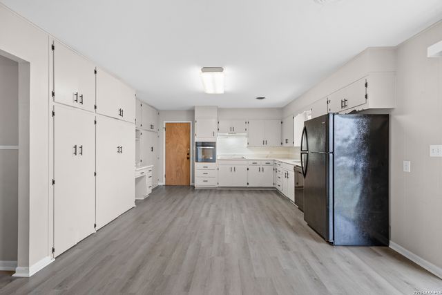 273 MEADOW AVE, New Braunfels, TX 78130