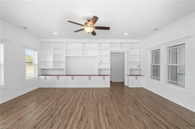 109 Foxglove DR, Moyock, NC 27958