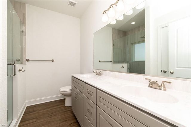 109 Foxglove DR, Moyock, NC 27958