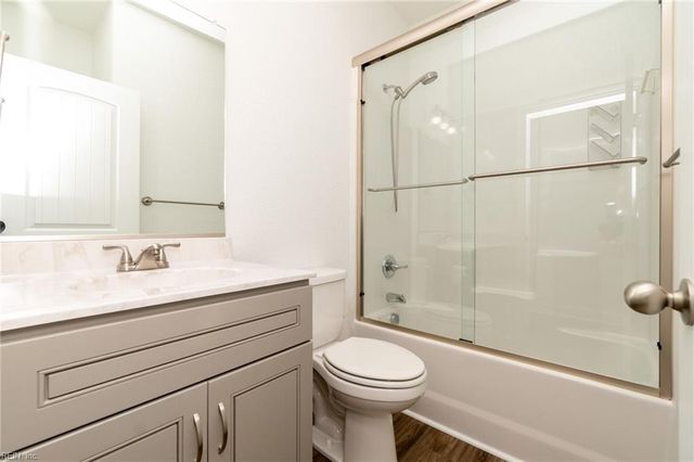 109 Foxglove DR, Moyock, NC 27958