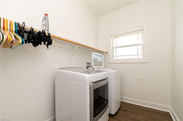 109 Foxglove DR, Moyock, NC 27958