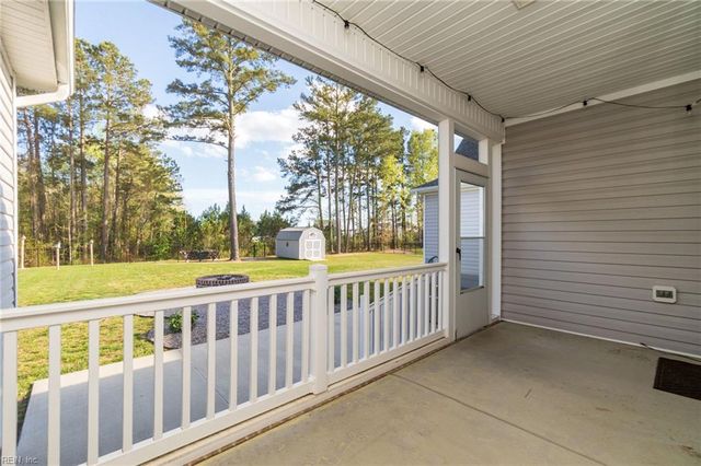 109 Foxglove DR, Moyock, NC 27958