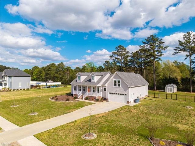 109 Foxglove DR, Moyock, NC 27958