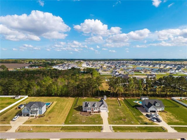 109 Foxglove DR, Moyock, NC 27958