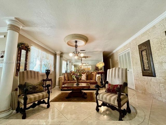 2525 SW 107th Court, Miami, FL 33165