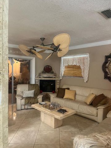 2525 SW 107th Court, Miami, FL 33165
