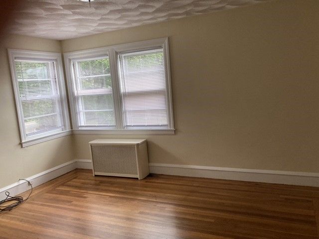 285 Knollwood Avenue Avenue, Cranston, RI 02910