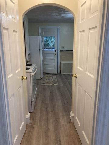 285 Knollwood Avenue Avenue, Cranston, RI 02910
