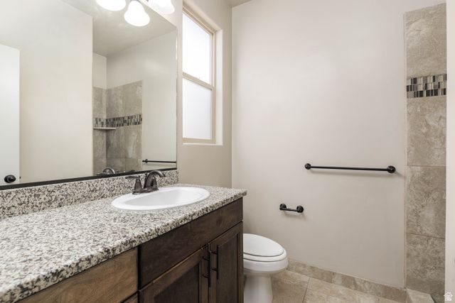 718 W 400 N, Hurricane, UT 84737