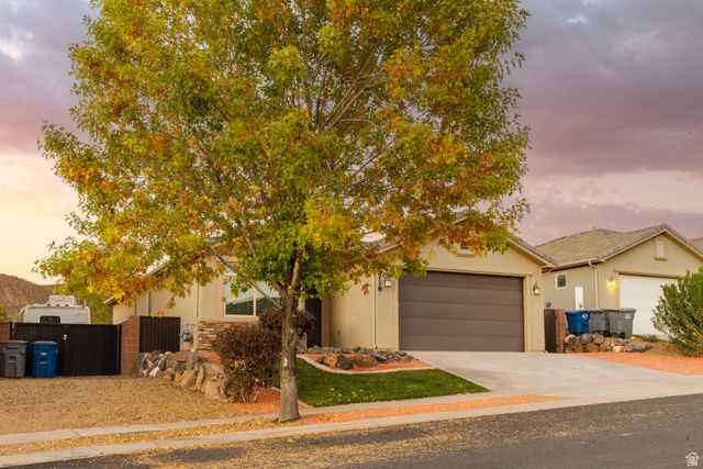 718 W 400 N, Hurricane, UT 84737