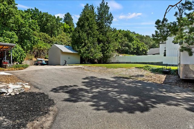 2391 KAYS CREEK DR, Layton, UT 84040