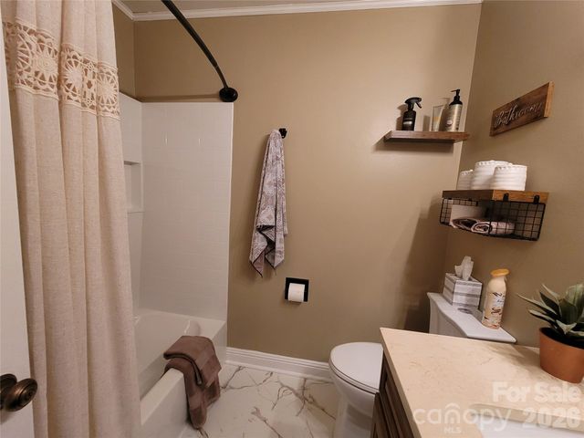 318 Rutledge Road, Mount Holly, NC 28120