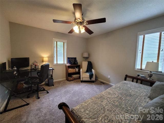 318 Rutledge Road, Mount Holly, NC 28120