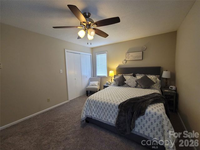 318 Rutledge Road, Mount Holly, NC 28120