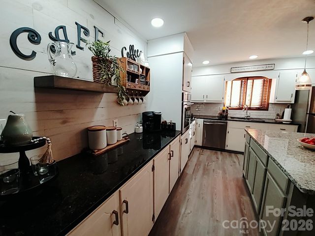 318 Rutledge Road, Mount Holly, NC 28120