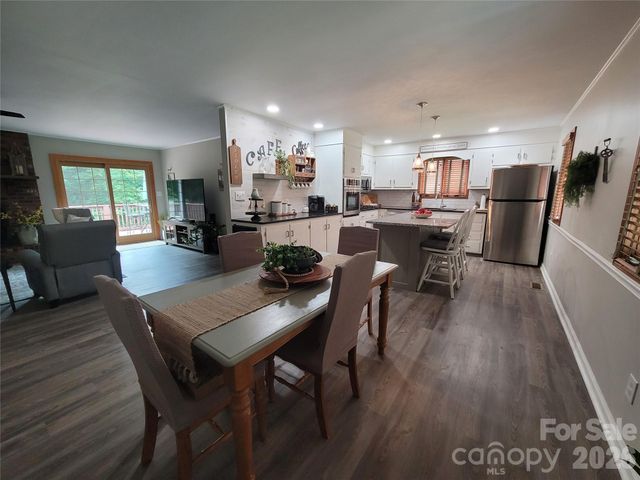318 Rutledge Road, Mount Holly, NC 28120