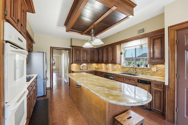 12315 Cypresswood Drive, Houston, TX 77070