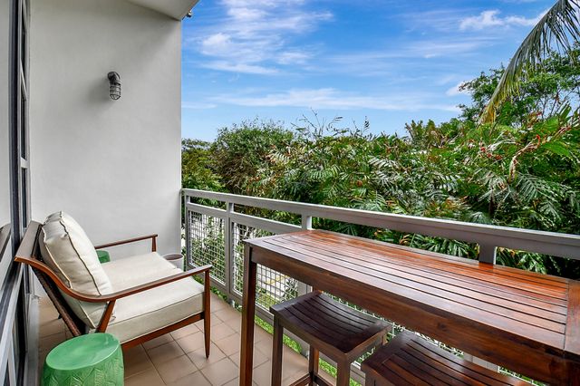 365 SE 6th Avenue 204, Delray Beach, FL 33483