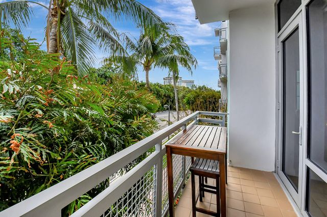 365 SE 6th Avenue 204, Delray Beach, FL 33483