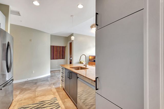365 SE 6th Avenue 204, Delray Beach, FL 33483