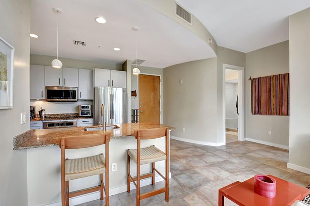365 SE 6th Avenue 204, Delray Beach, FL 33483