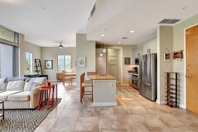 365 SE 6th Avenue 204, Delray Beach, FL 33483
