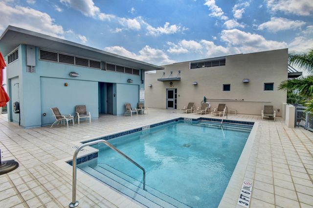 365 SE 6th Avenue 204, Delray Beach, FL 33483