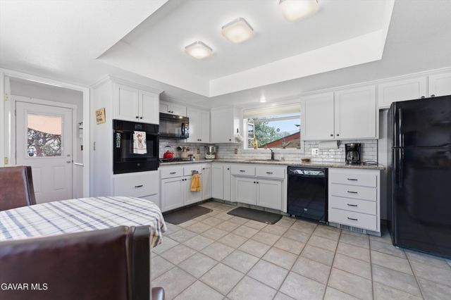 21404 Quail Springs Road, Tehachapi, CA 93561