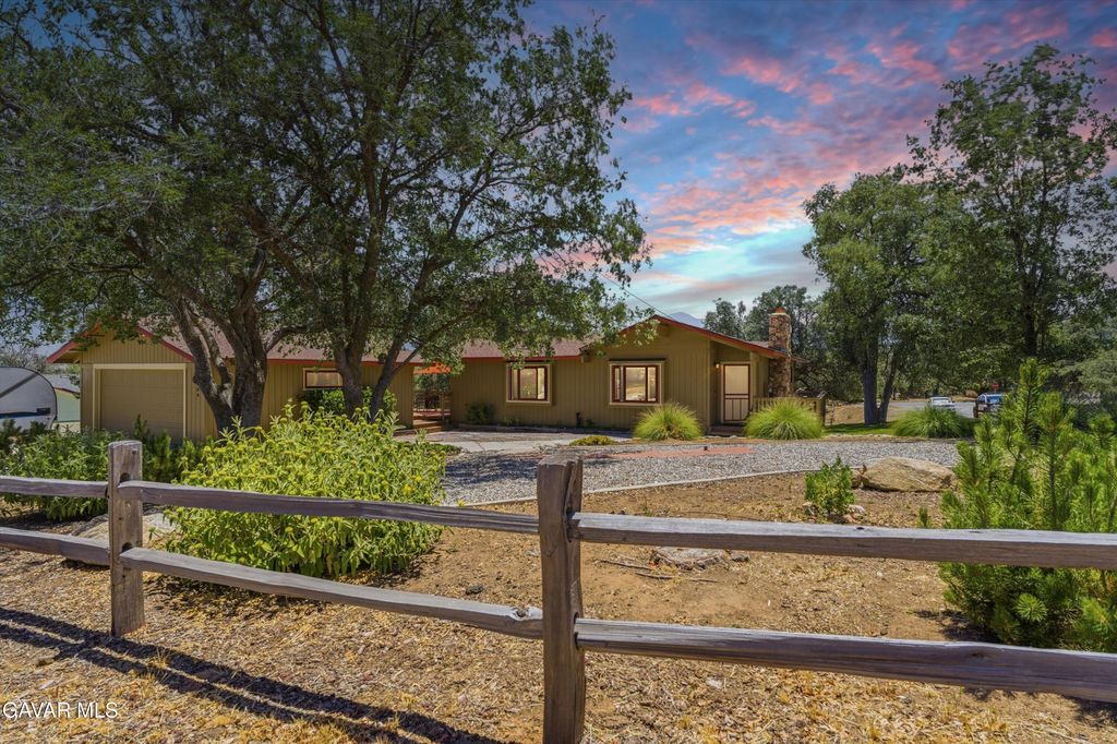 21404 Quail Springs Road, Tehachapi, CA 93561