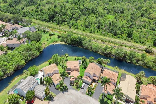 21461 Sawmill Ct, Boca Raton, FL 33498
