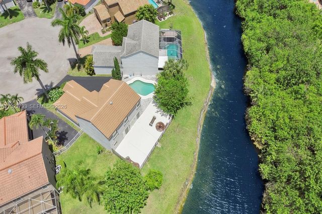 21461 Sawmill Ct, Boca Raton, FL 33498