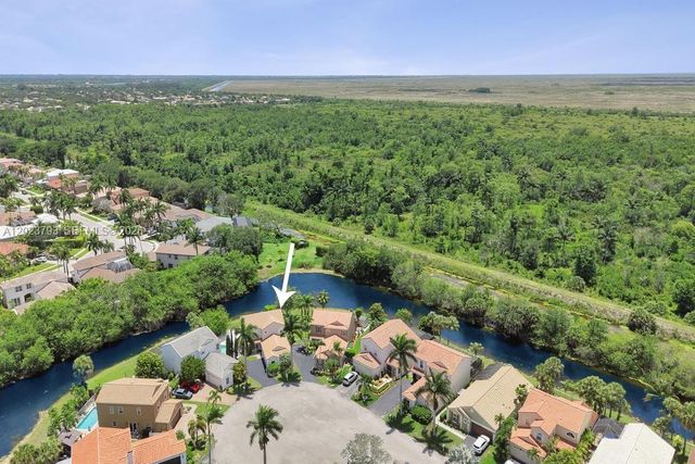 21461 Sawmill Ct, Boca Raton, FL 33498