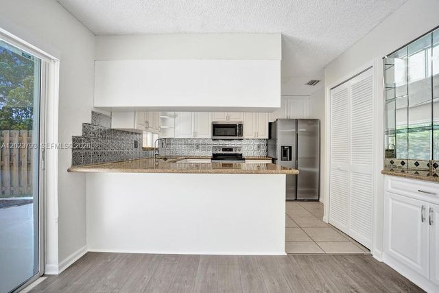 21461 Sawmill Ct, Boca Raton, FL 33498