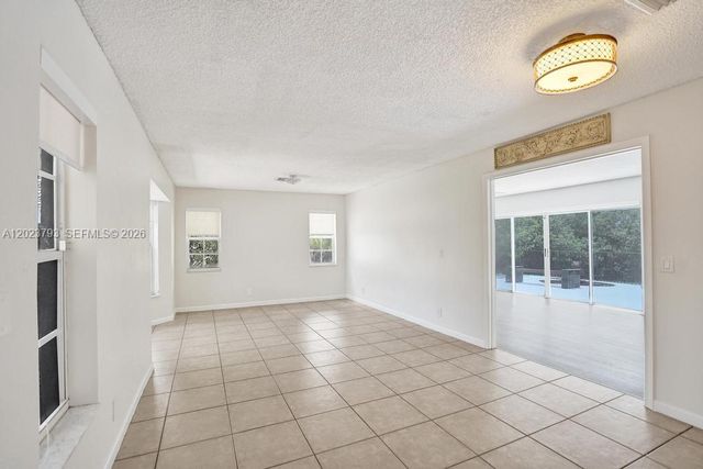 21461 Sawmill Ct, Boca Raton, FL 33498