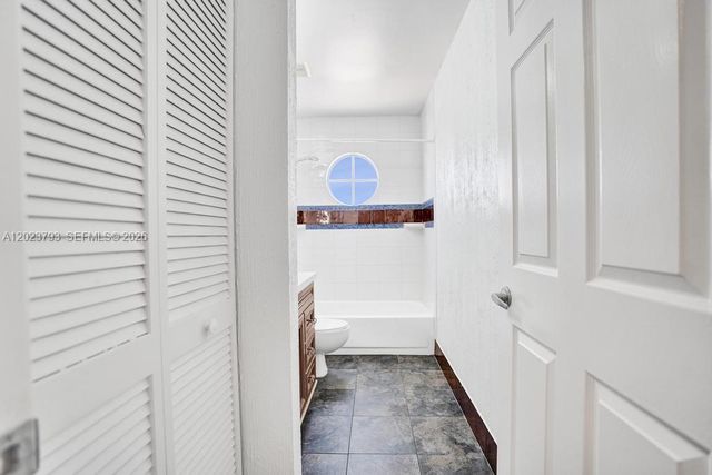 21461 Sawmill Ct, Boca Raton, FL 33498