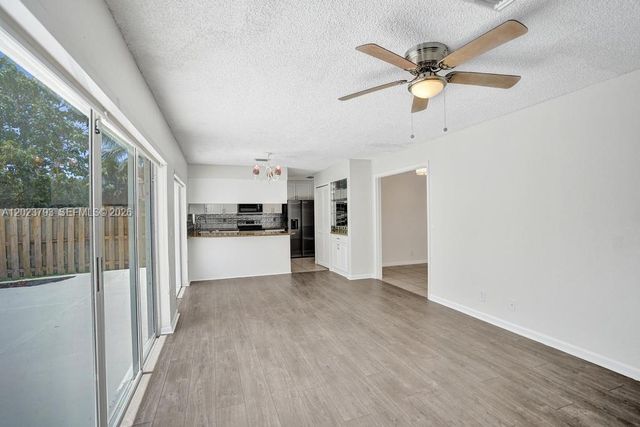21461 Sawmill Ct, Boca Raton, FL 33498