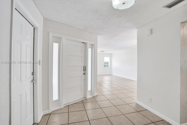21461 Sawmill Ct, Boca Raton, FL 33498