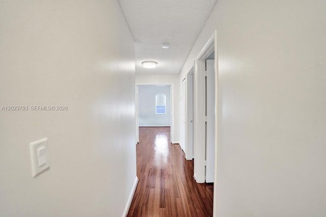 21461 Sawmill Ct, Boca Raton, FL 33498