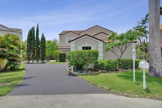 21461 Sawmill Ct, Boca Raton, FL 33498